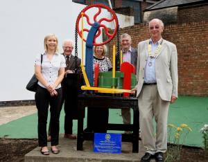  (from the left) Gemma Pike (Regeneration Officer at Luton Borough Council), Leslie Robertson, Veronica Main (Significant Collections Curator at Luton Culture) Barry (project sponsor) and Sid Rutstein,Club President .